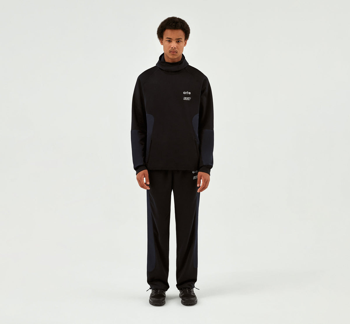667 Hoodie - Navy