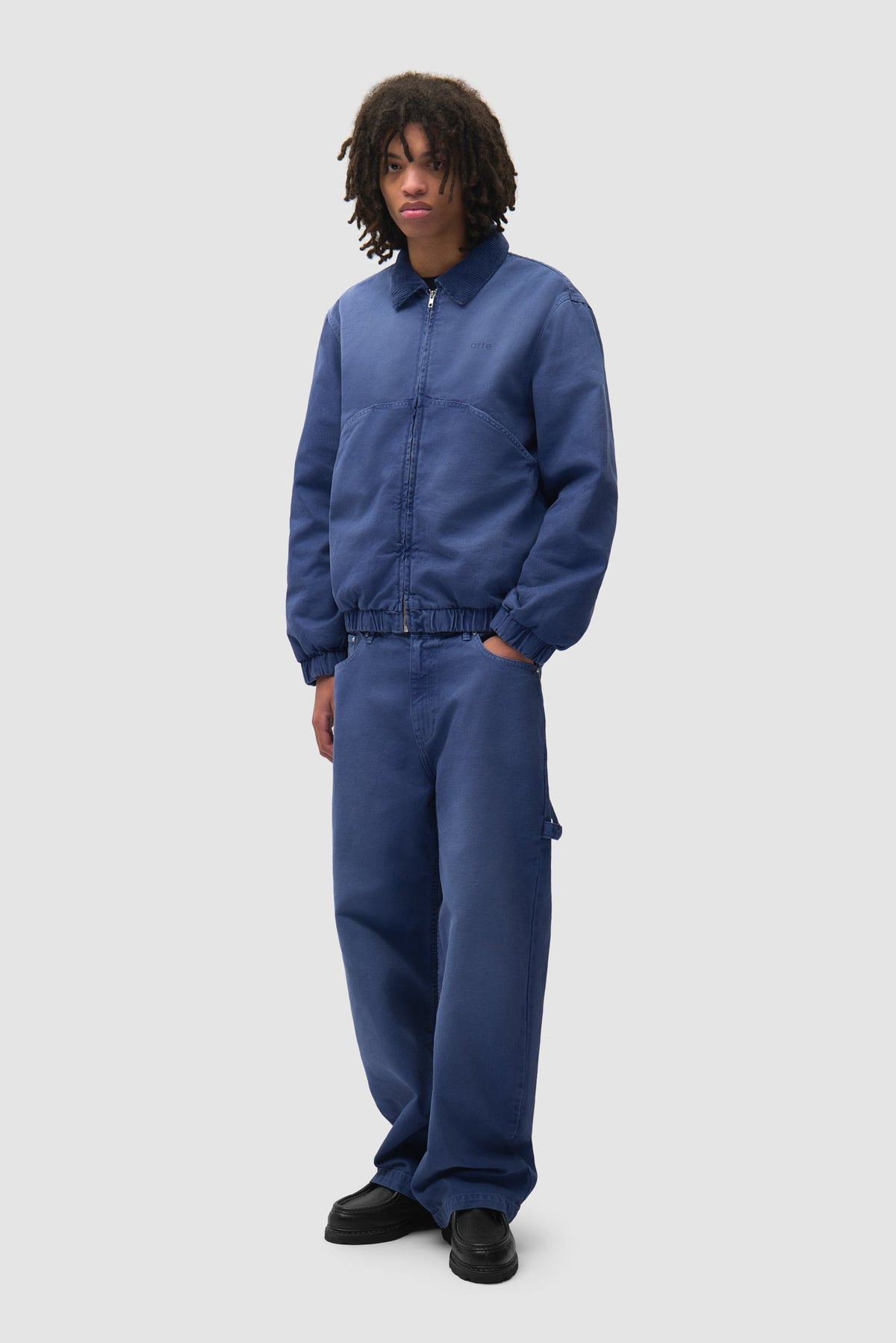 Pantalon en denim Atelier Uniform - Bleu marine