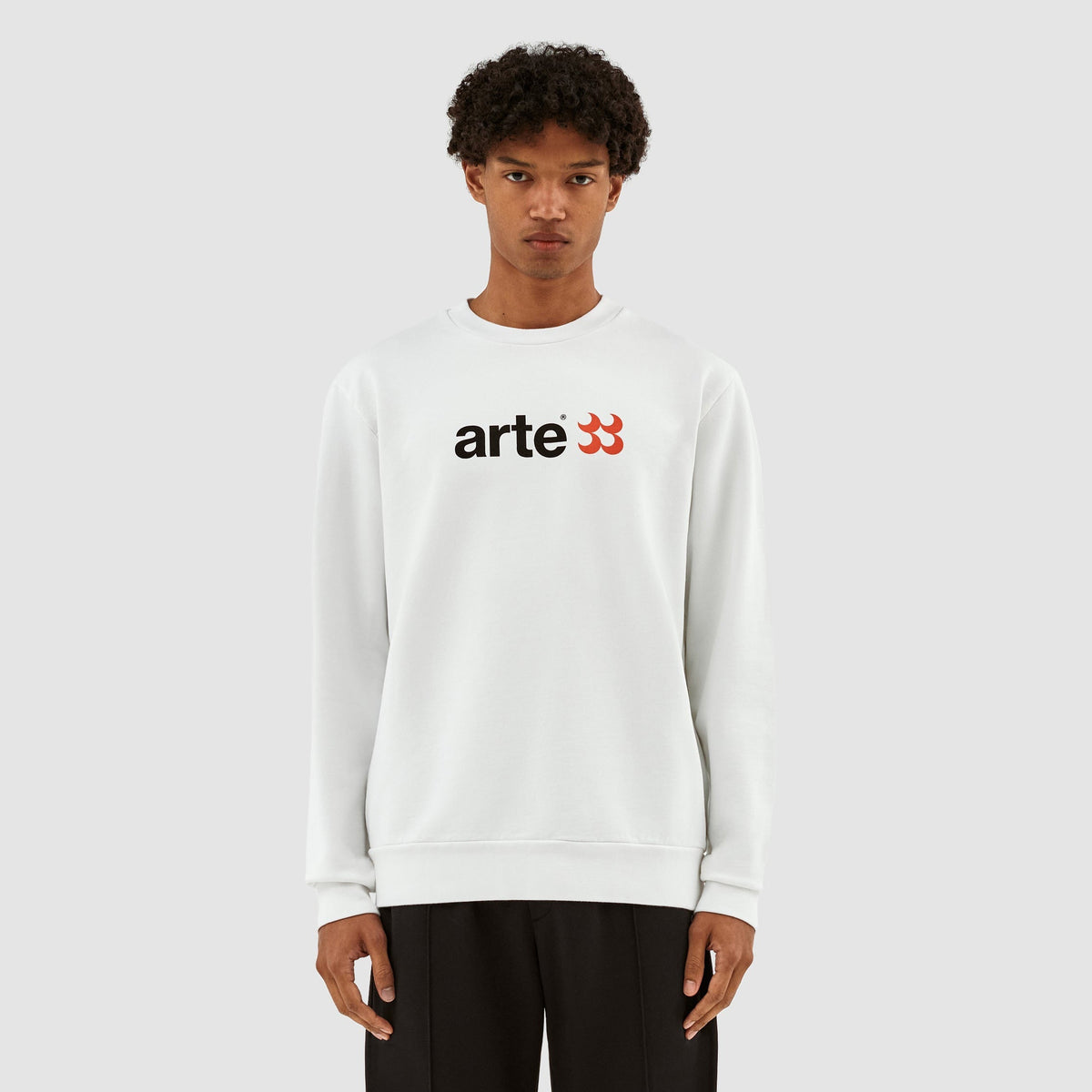 Conrad SS23 Logo Crewneck - Blanc