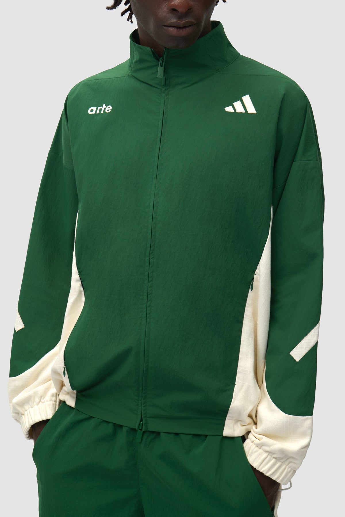 Veste de sport Arte pour adidas Z.N.E. - vert/crème
