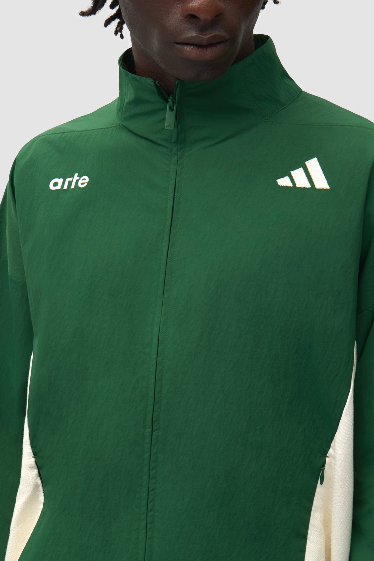 Veste de sport Arte pour adidas Z.N.E. - vert/crème