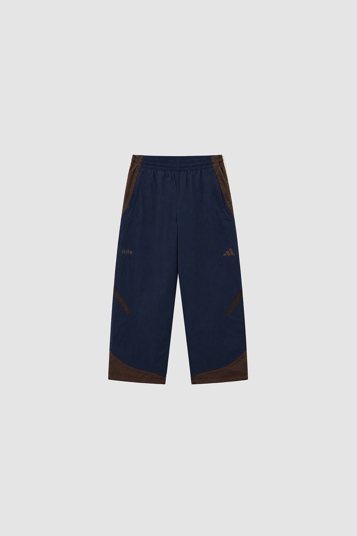 Pantalon de survêtement Arte pour adidas Z.N.E. - bleu marine/marron