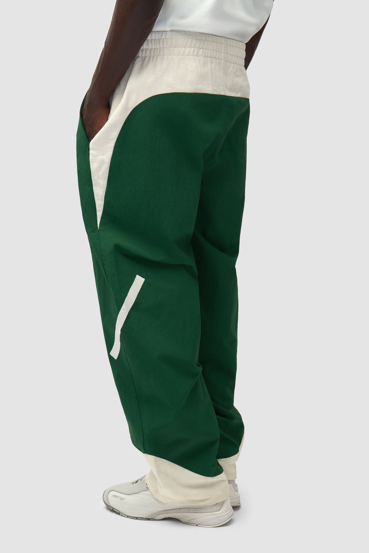 Pantalon de survêtement Arte pour adidas Z.N.E. - vert/crème