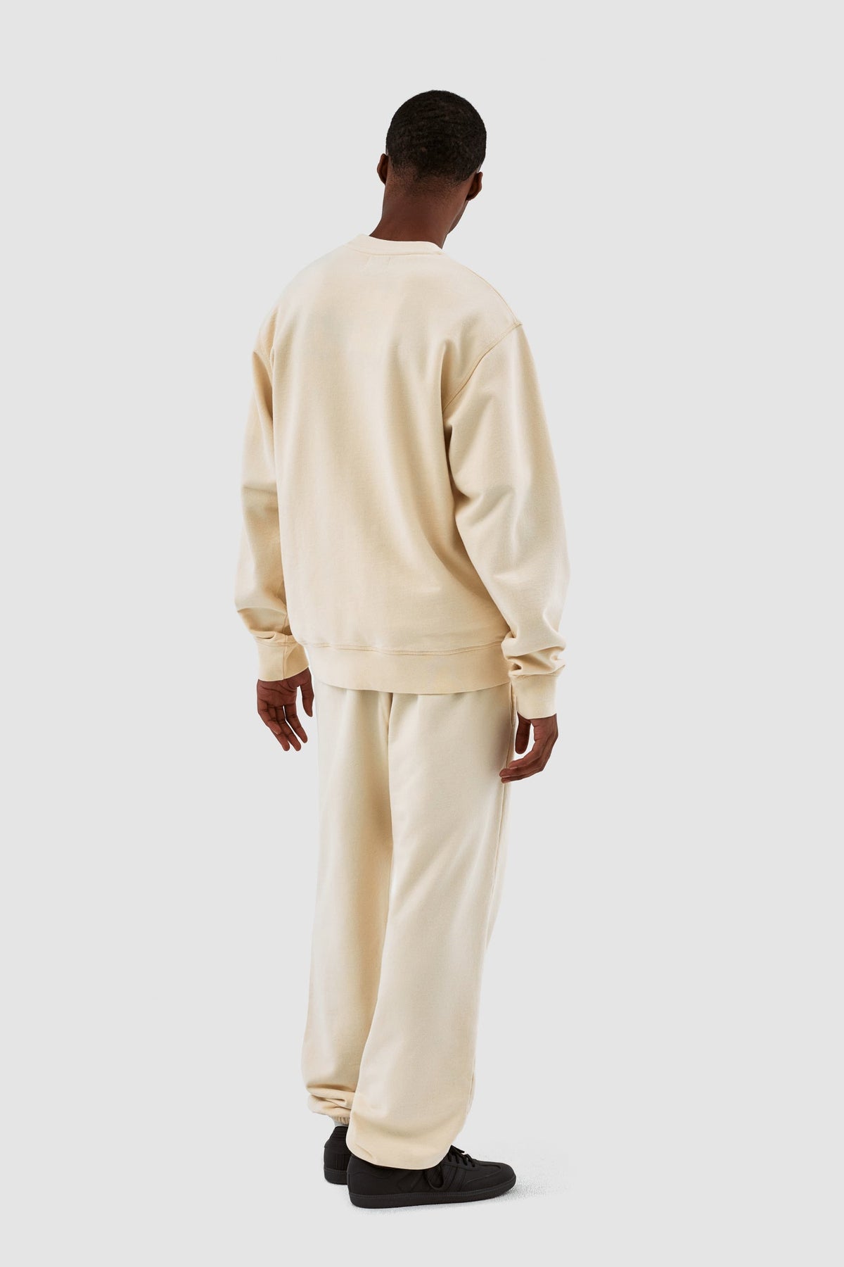 Carlos Small Heart Crewneck - Crème