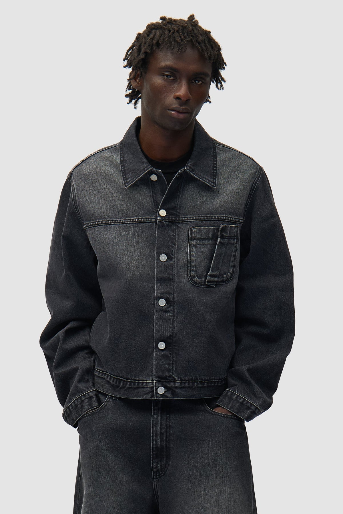 Veste en jean à poches plissées - Noir délavé